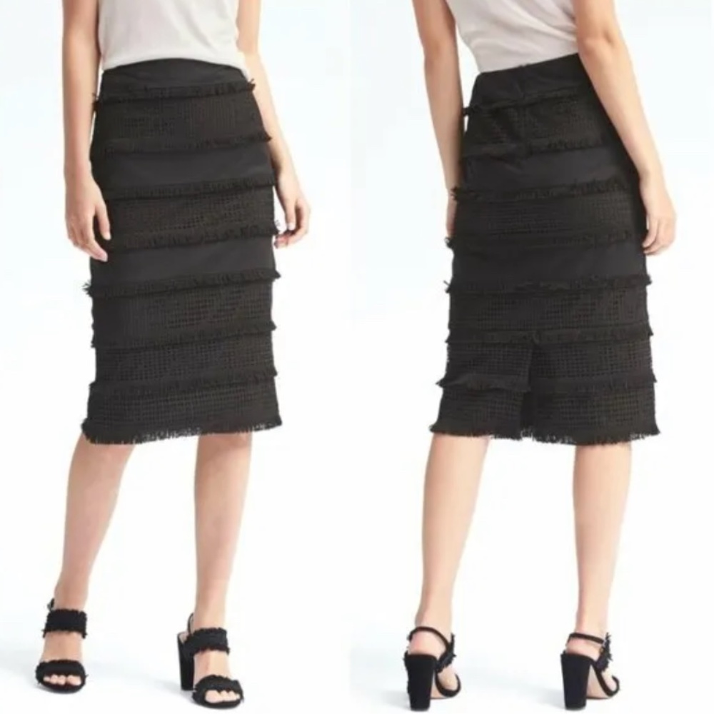 Banana Republuc Lace midi fringed pencil skirt. Worn once